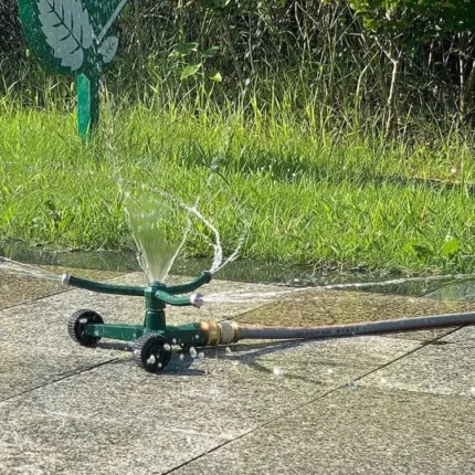 3 Arm Metal Rotary Sprinkler